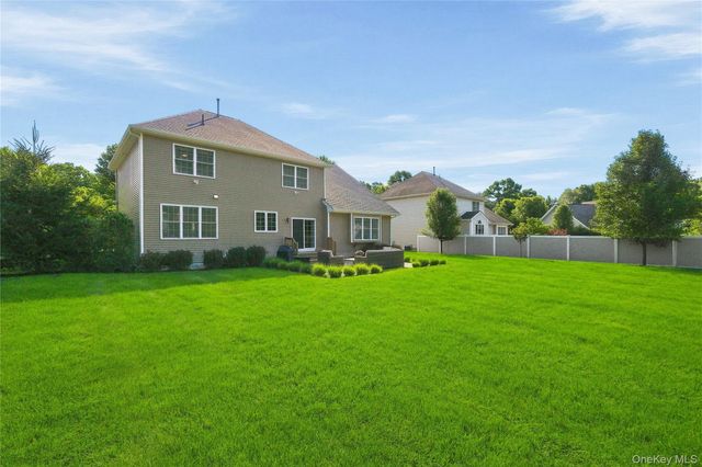 2 Chestnut Street, Hopewell Junction, NY 12533