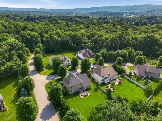 2 Chestnut Street, Hopewell Junction, NY 12533