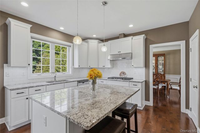 2 Chestnut Street, Hopewell Junction, NY 12533