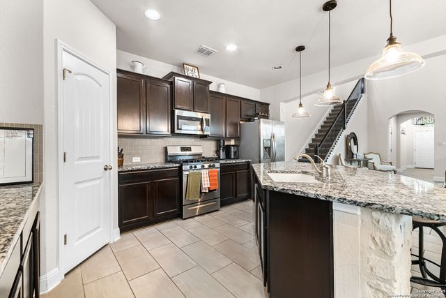 5806 Couble, San Antonio, TX 78253