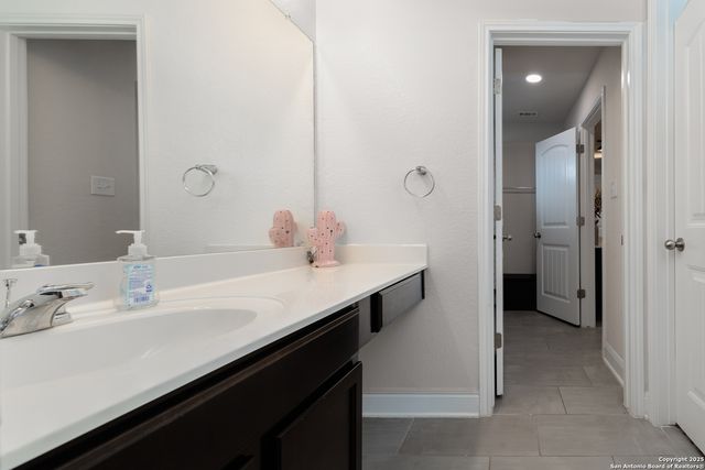 5806 Couble, San Antonio, TX 78253