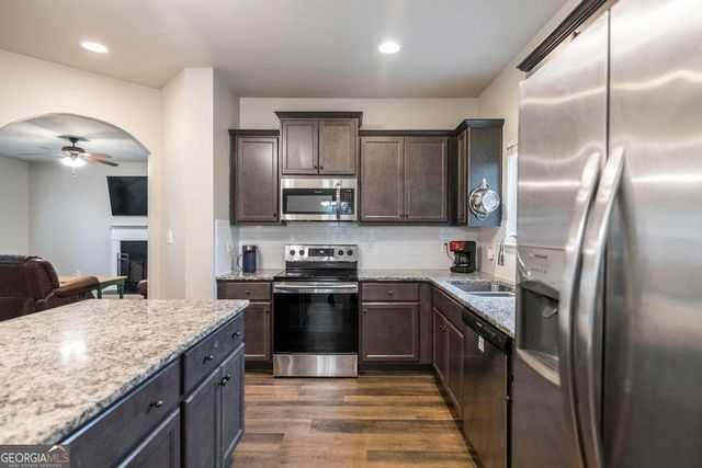 148 Amelia Drive, Byron, GA 31008