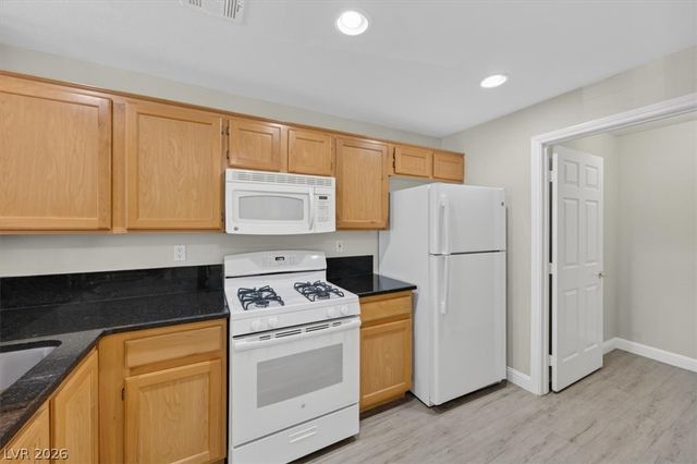8501 West University Avenue 1014, Las Vegas, NV 89147