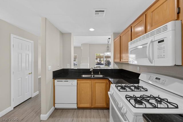 8501 West University Avenue 1014, Las Vegas, NV 89147