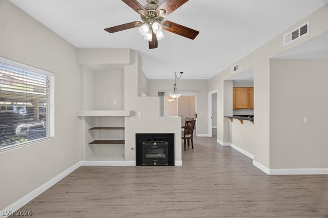 8501 West University Avenue 1014, Las Vegas, NV 89147