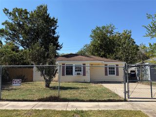 7606 Darnay Drive, Houston, TX 77033