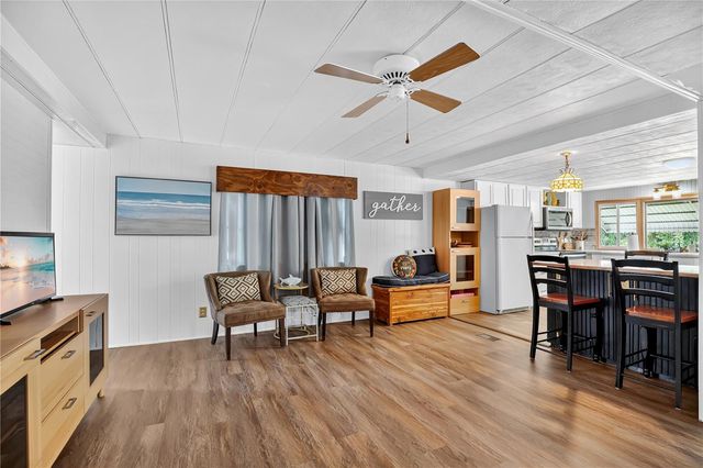 106 PALM DRIVE, Debary, FL 32713