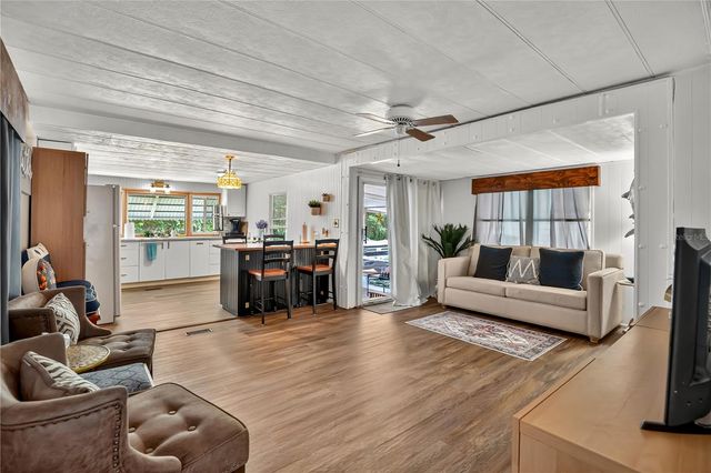 106 PALM DRIVE, Debary, FL 32713