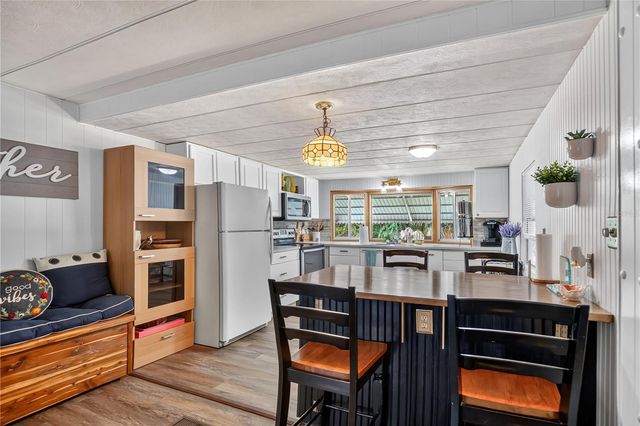 106 PALM DRIVE, Debary, FL 32713