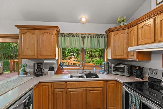 N2040 MAJESTIC PINES CIRCLE, Wautoma, WI 54982