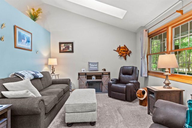 N2040 MAJESTIC PINES CIRCLE, Wautoma, WI 54982