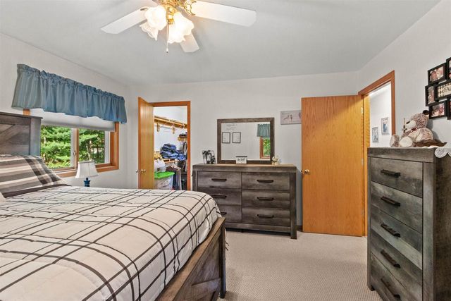 N2040 MAJESTIC PINES CIRCLE, Wautoma, WI 54982