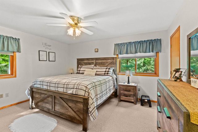 N2040 MAJESTIC PINES CIRCLE, Wautoma, WI 54982