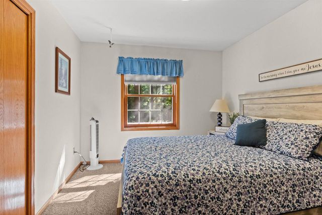N2040 MAJESTIC PINES CIRCLE, Wautoma, WI 54982