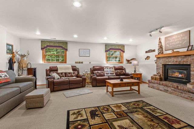N2040 MAJESTIC PINES CIRCLE, Wautoma, WI 54982