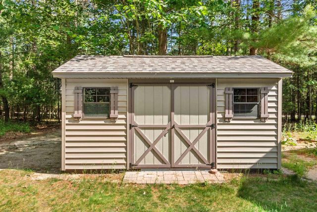 N2040 MAJESTIC PINES CIRCLE, Wautoma, WI 54982