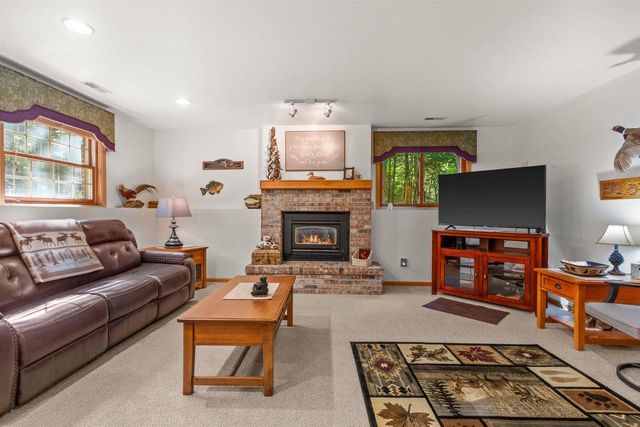 N2040 MAJESTIC PINES CIRCLE, Wautoma, WI 54982