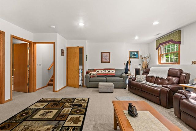 N2040 MAJESTIC PINES CIRCLE, Wautoma, WI 54982