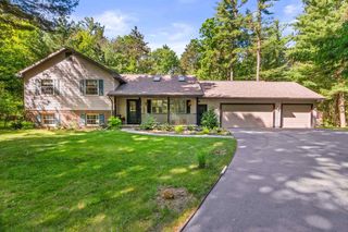 N2040 MAJESTIC PINES CIRCLE, Wautoma, WI 54982
