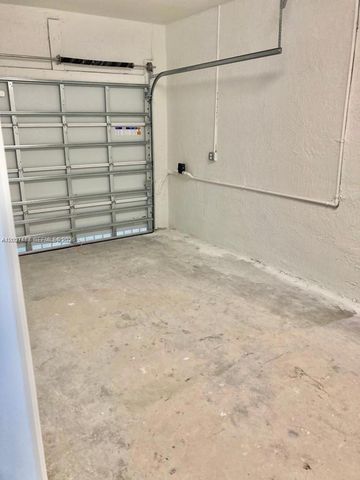 1070 SE 26th Terrace, Homestead, FL 33035