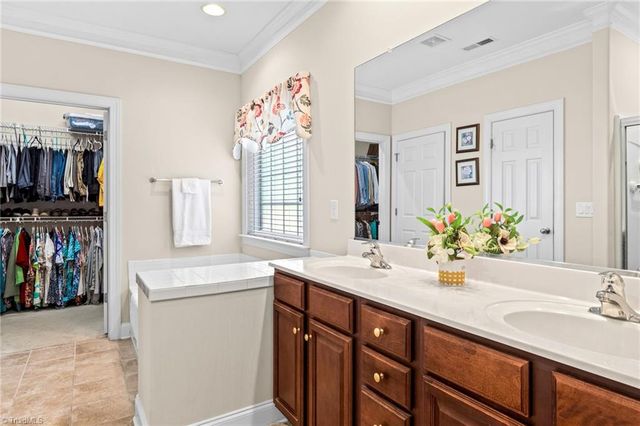 503 Friedberg Village Drive, Winston-salem, NC 27127