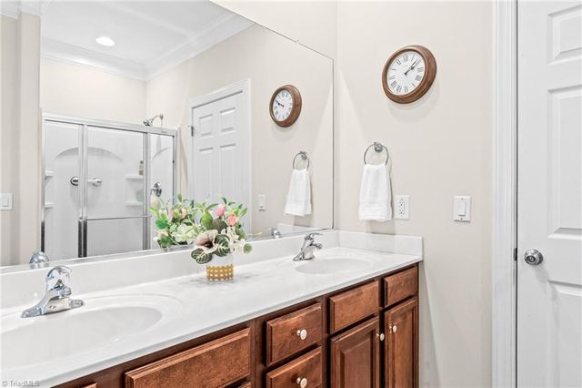 503 Friedberg Village Drive, Winston-salem, NC 27127