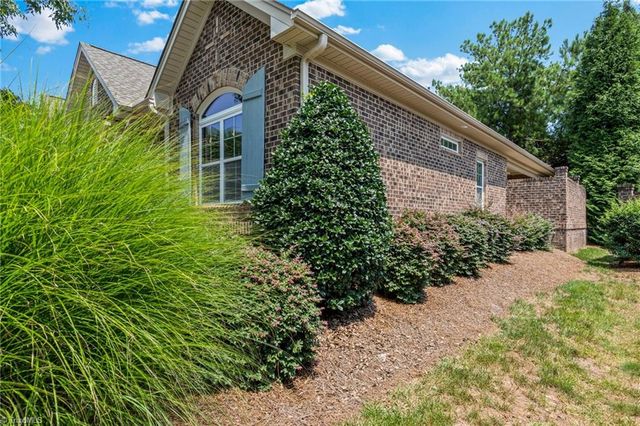 503 Friedberg Village Drive, Winston-salem, NC 27127