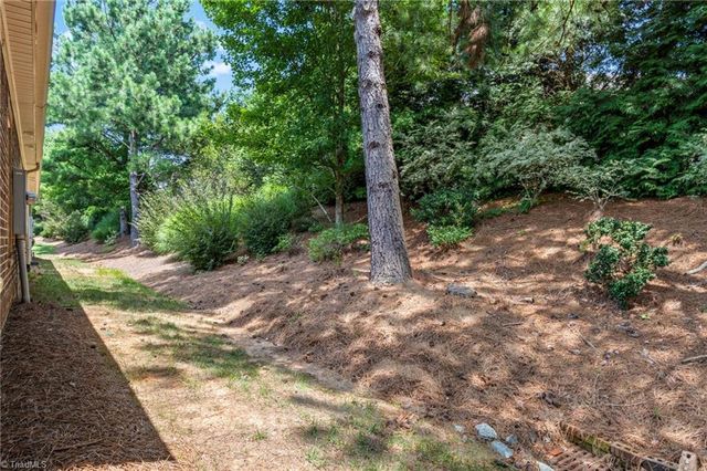 503 Friedberg Village Drive, Winston-salem, NC 27127