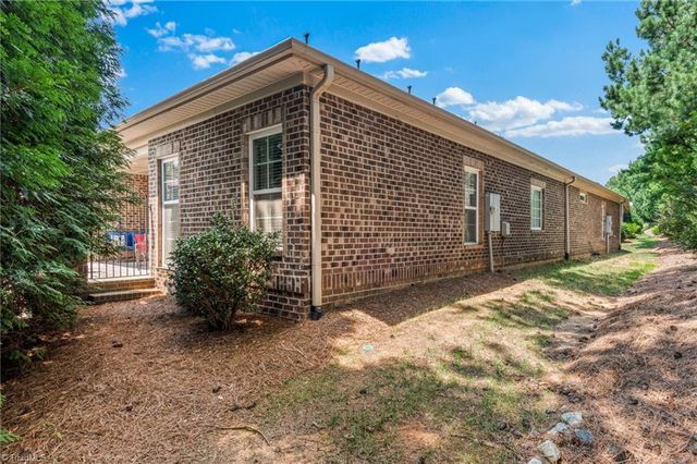 503 Friedberg Village Drive, Winston-salem, NC 27127