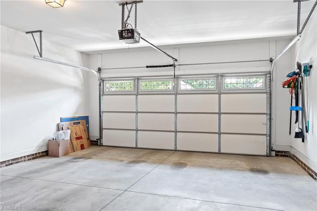 503 Friedberg Village Drive, Winston-salem, NC 27127