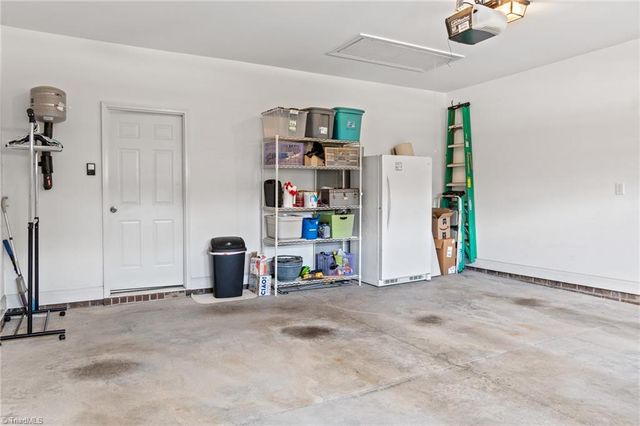 503 Friedberg Village Drive, Winston-salem, NC 27127