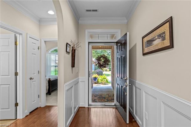 503 Friedberg Village Drive, Winston-salem, NC 27127