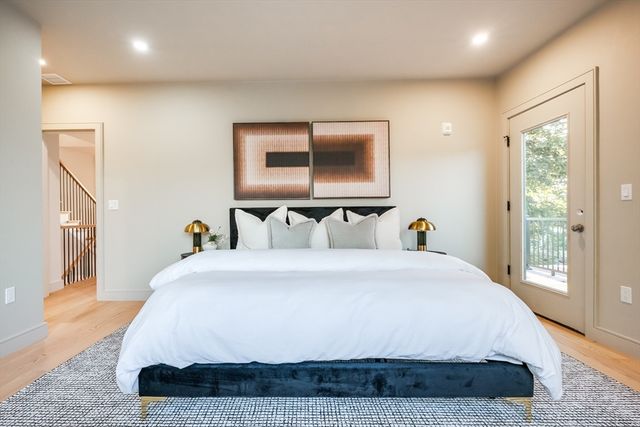 290 Watertown Street 3., Newton, MA 02458