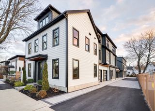 290 Watertown Street 3., Newton, MA 02458