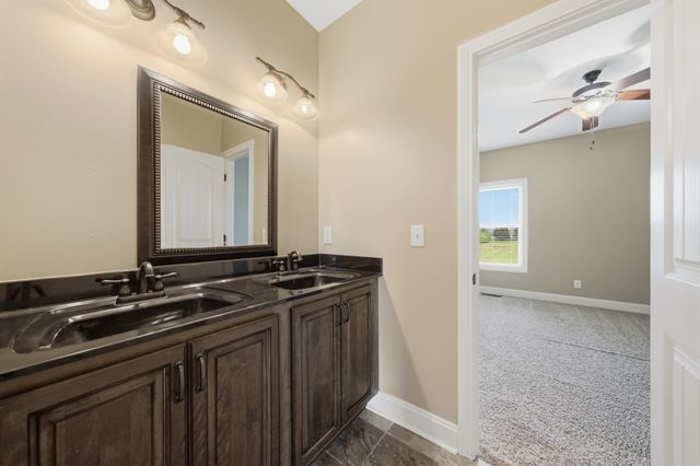 145 Covey Rise Cir, Clarksville, TN 37043