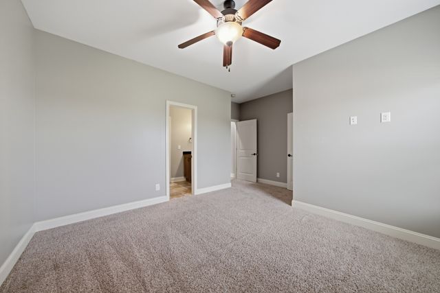 145 Covey Rise Cir, Clarksville, TN 37043