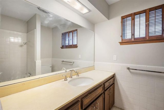 3130 NW 73rd Street, Oklahoma City, OK 73116