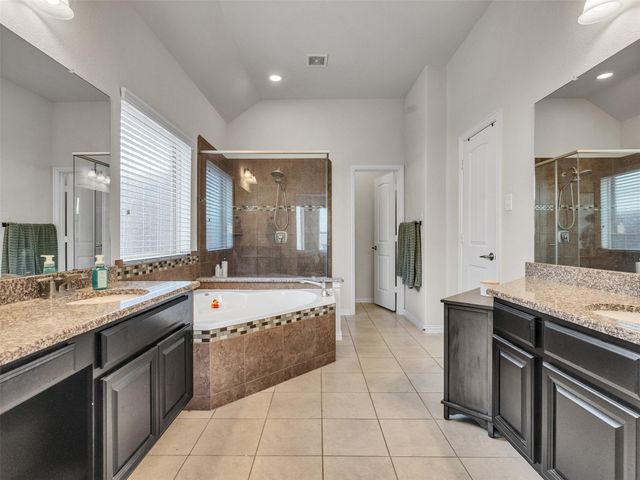 2704 Oxbow Bluff, Pearland, TX 77581