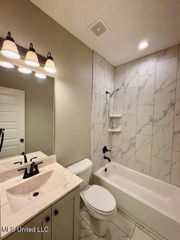 1123 Peggy Cove, Hernando, MS 38632