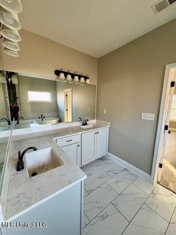 1123 Peggy Cove, Hernando, MS 38632