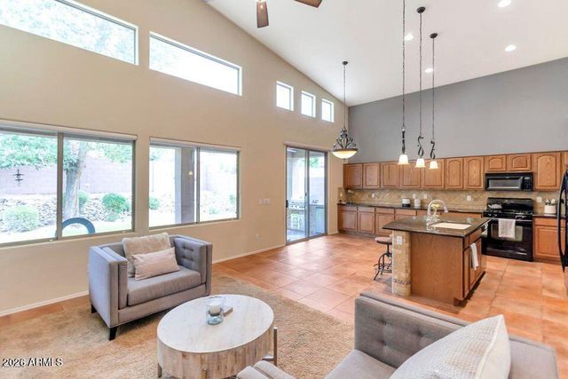 2244 W Spur Drive, Phoenix, AZ 85085