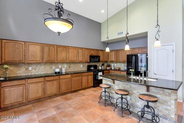2244 W Spur Drive, Phoenix, AZ 85085