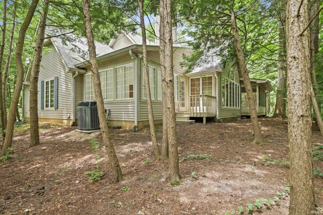 3723 Capilano Drive, West Lafayette, IN 47906
