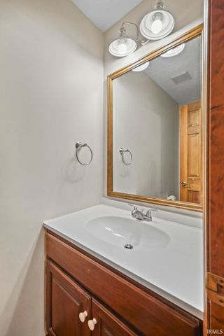 3723 Capilano Drive, West Lafayette, IN 47906