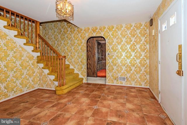 2048 HERMITAGE HILLS DR, Gambrills, MD 21054
