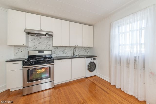 32 Martin Ave, Clifton City, NJ 07012