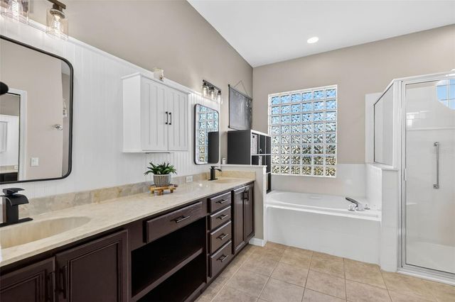 25501 MAUREPAS LANE, Leesburg, FL 34748