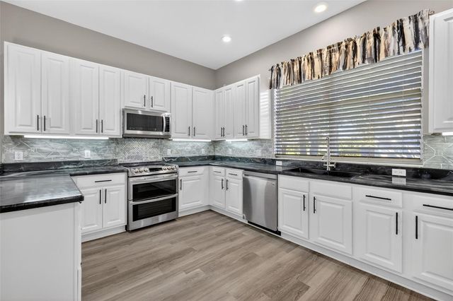 25501 MAUREPAS LANE, Leesburg, FL 34748