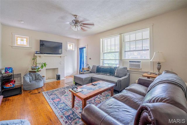 3185 Portis Avenue, St Louis, MO 63116