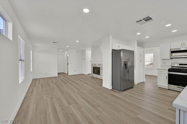 6078 Autumn Rose Way, Las Vegas, NV 89142